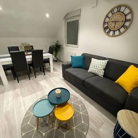 F2 50m2 Atypique En Souplex Vue Basilique