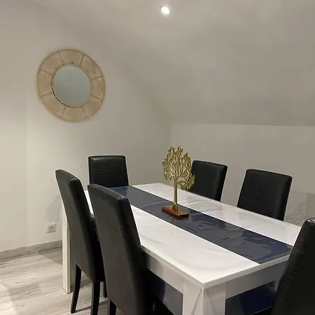 Apartment F2 50m2 Atypique En Souplex Vue Basilique *