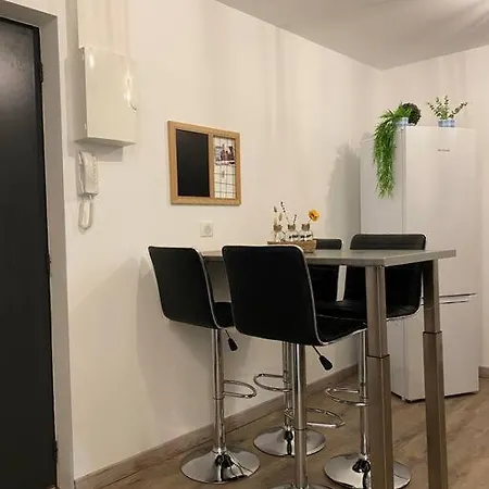 아파트 F2 50m2 Atypique En Souplex Vue Basilique